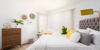 Westlake Apartments Gallery 26