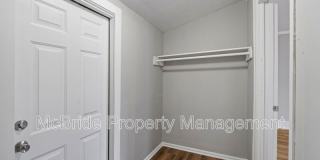 1827 Hicks Street Gallery 9