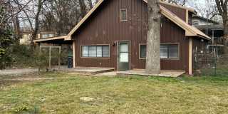 Unique  Charming 2 Bedroom 2 bathroom Gallery 1