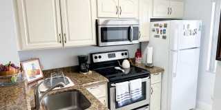 2222 N Cypress Bend Drive Gallery 8