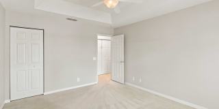 Move-In Ready Rental in Royal Tuscan! Gallery 13