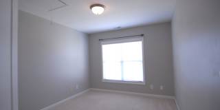 Resort style living 3 bedroom 2.5 bath Townhouse at MacIntosh on the Lake west of Burlington w/ 1-car garage Resort style living 3 bedroom 2.5 bath Townhouse at MacIntosh on the Lake west of Burlington w/ 1-car garage Gallery 16