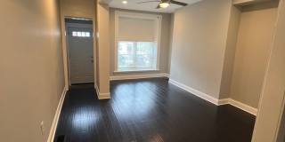 East Baltimore 2 Bedroom w/Den 1.5 Bathroom Gallery 3