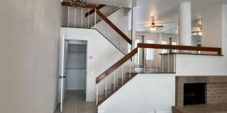 Spacious 2 Bedroom 2-1/2 Bathroom Townhome with 2-car garage in La Jolla near UCSD Gallery 17