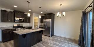 SPACIOUS HOME FOR RENT! Gallery 9