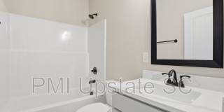 107 Virginia Avenue Gallery 16