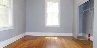 Huge Yard & Duck Pond Charm! Gallery 13