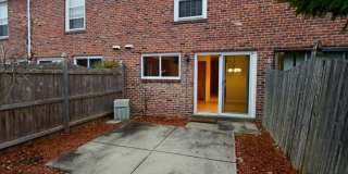 Apply Today! 2 Bedroom - 1.5 Bath condo with garage - heat and hot water included Apply Today! 2 Bedroom - 1.5 Bath condo with garage - heat and hot water included Gallery 21