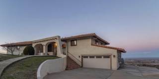 1055 Lakeview Drive Gallery 1