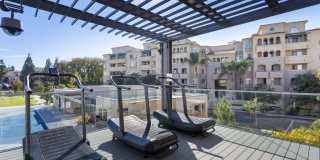 360 Luxury Apartments Gallery 23