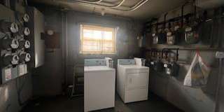 2254 W Garfield Boulevard Gallery 10