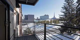 1Bd/1Ba with Heated Parking, Stainless Steel Appliances, and Pool Access Gallery 26