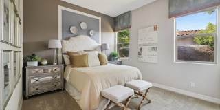 5907 E CALLE DE LAS ESTRELLAS -- Gallery 33