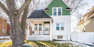 2615 N Wauwatosa Ave Gallery 1