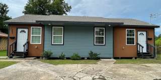 Charming 1BR Duplex in Baton Rouge Gallery 1