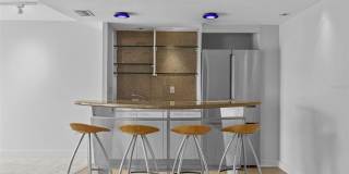 2401 BAYSHORE BOULEVARD Gallery 13
