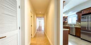 Spacious 3BR Condo with Luxury Finishes in Brentwood! Gallery 3