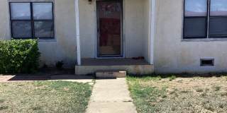 Fresh and Brightly Updated 2 Bedroom!  Pets welcome! Gallery 1