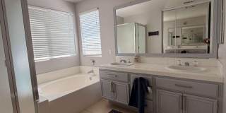 Mid-Term Rental - Beautiful 4 Bedroom Pool Home in South Temecula! Gallery 13