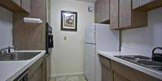 Charming 2 Bedroom-No Broker Fee Gallery 5