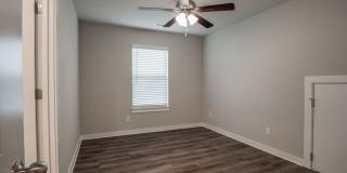 4 bedroom 3.5 bath home! Gallery 23