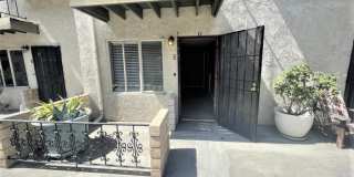 Cozy 2 bed 1.5 bath apartment in Santa Ana Gallery 1
