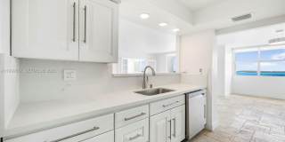 1420 Brickell Bay Dr Gallery 18
