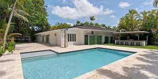 8745 SW 182nd Ter Gallery 1