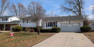 Fully Remodeled Split-Level Home in Amherst Schools Gallery 1
