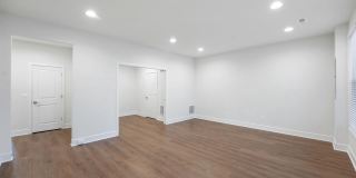 43421 FARRINGDON SQ Gallery 17