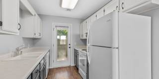 Great Location - 3/2 close to Downtown Bentonville! Gallery 11