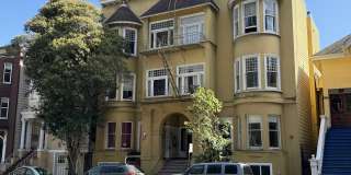 1837 Oak Street Gallery 1