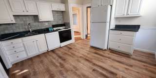Third Floor 3 Bd 1 Bath Near JFK T Station w/ In Unit Laundry! Gallery 1