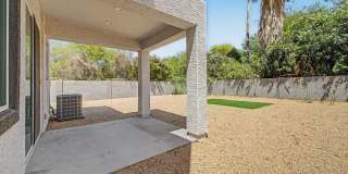105 W Latona Gallery 47