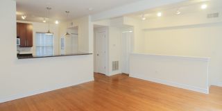 3808 North SHEFFIELD Ave. Apt. Gallery 31