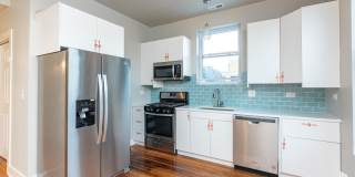 3547 N Sheffield Gallery 1