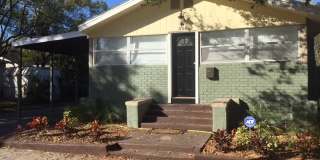 3/2 Historic North Hyde Park Bungalow 3/2 Historic North Hyde Park Bungalow Gallery 1
