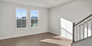 734 WATTS Street Gallery 13