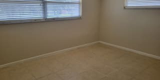 7825 Cayuga Dr Gallery 13