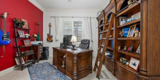 10771 Versailles Boulevard Gallery 15