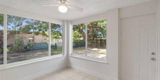2001 NW 14th Avenue Gallery 16