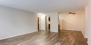 Eat Street Apartments Gallery 25