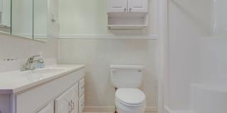 Stunning 4BE/2.5BA home  at corner lot single story home! Gallery 16