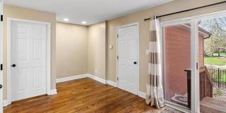 Lovely 2 Bedroom / 2 Bath for Rent Gallery 15