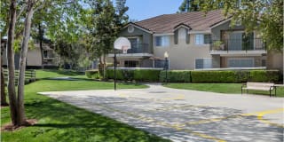 Green Valley Apartments Gallery 18