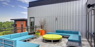 Be @ Axon Green Gallery 29