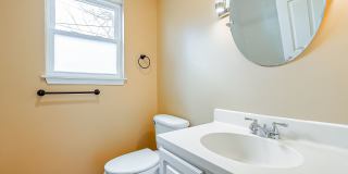 Lake Living at Its Finest in Keego Harbor! Lake Living at Its Finest in Keego Harbor! Gallery 17