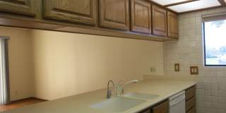 4 beds, 2 baths, 2 car garage . Boulder City RV parking Gallery 7