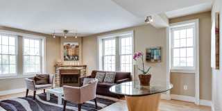 Exceptional 2BR/2BA corner unit with lovely city views. Ready mid-March! Gallery 1