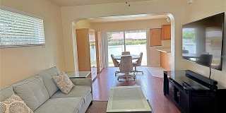 13129 THOROUGHBRED Loop Gallery 4